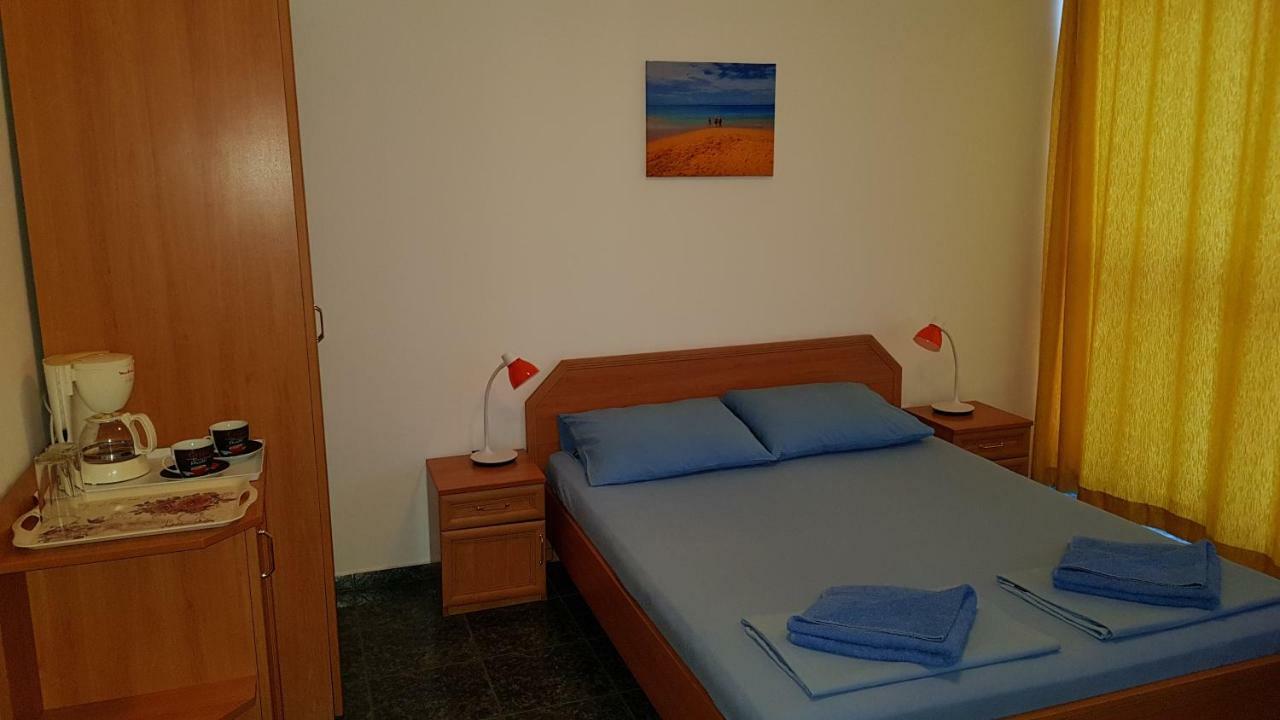 Riviera Complex 6 Hotel Sveti Vlas Exterior photo